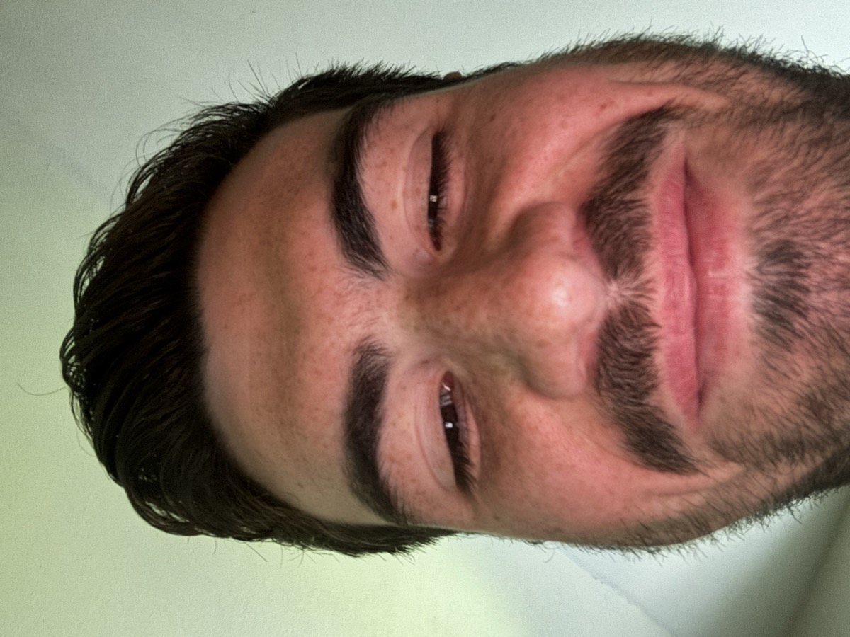 Extreme close-up of Matt Kahler discovering the front camera